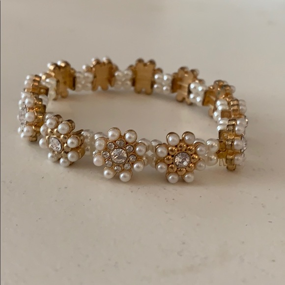Francesca’s Pearl & Crystal Bracelet - Picture 3 of 4